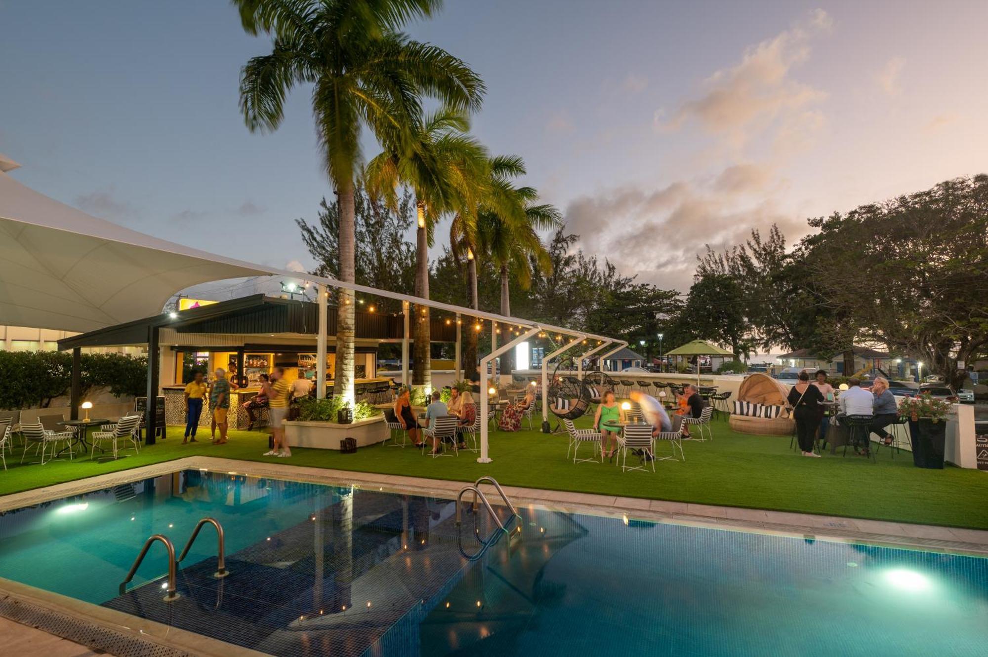The Rockley By Ocean Hotels - Breakfast Included Bridgetown Exteriör bild