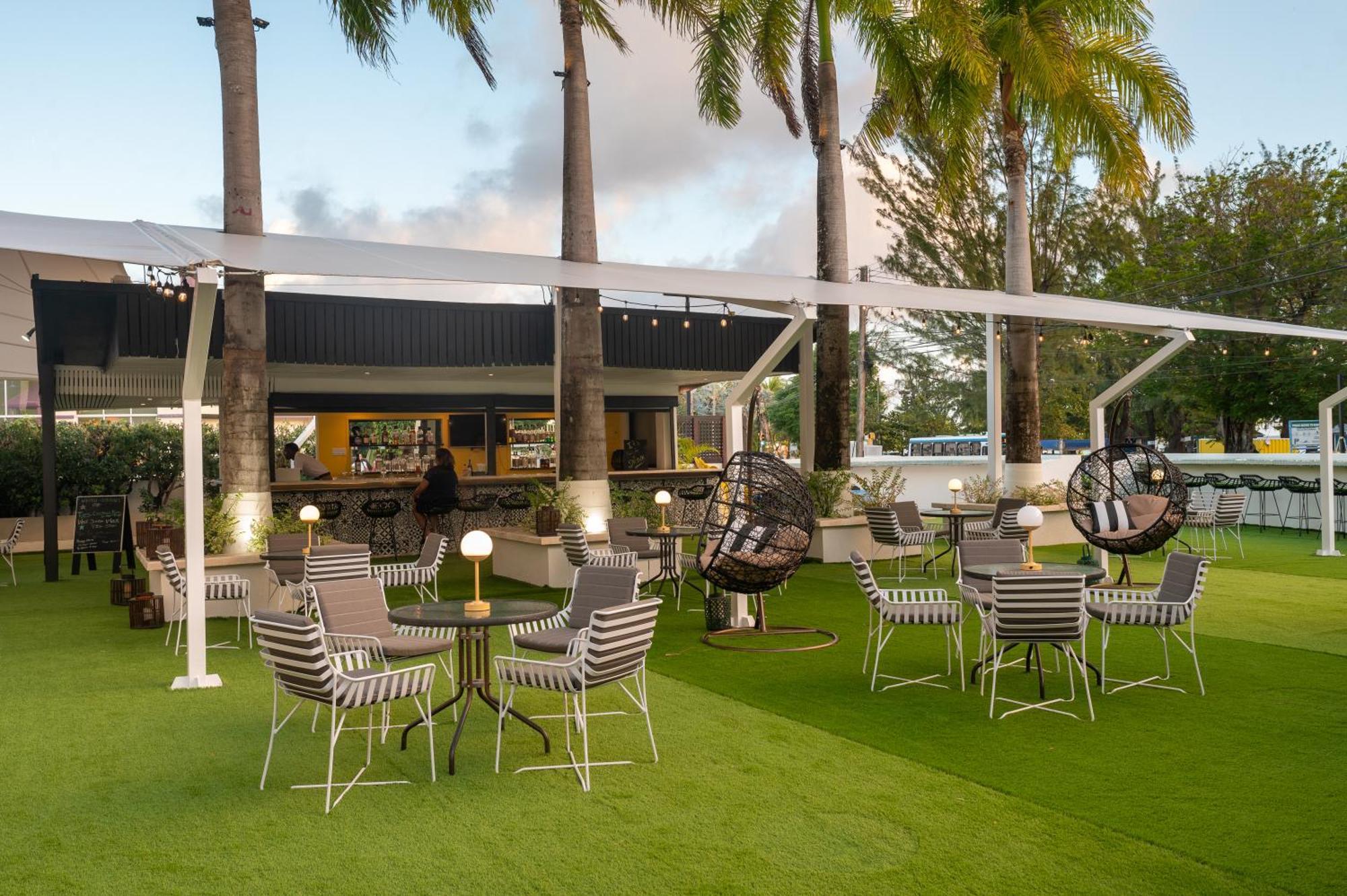 The Rockley By Ocean Hotels - Breakfast Included Bridgetown Exteriör bild